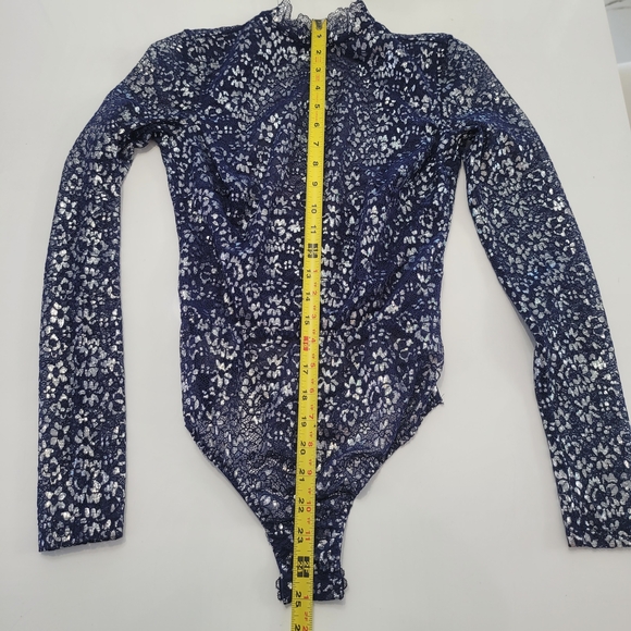 Victoria's Secret Navy Blue Lace and Silver Metalic Bodysuit Size Xs New - Picture 12 of 16